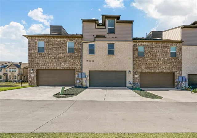 $2,750 | 2226 Adena Spgs Drive, Allen, TX 75013