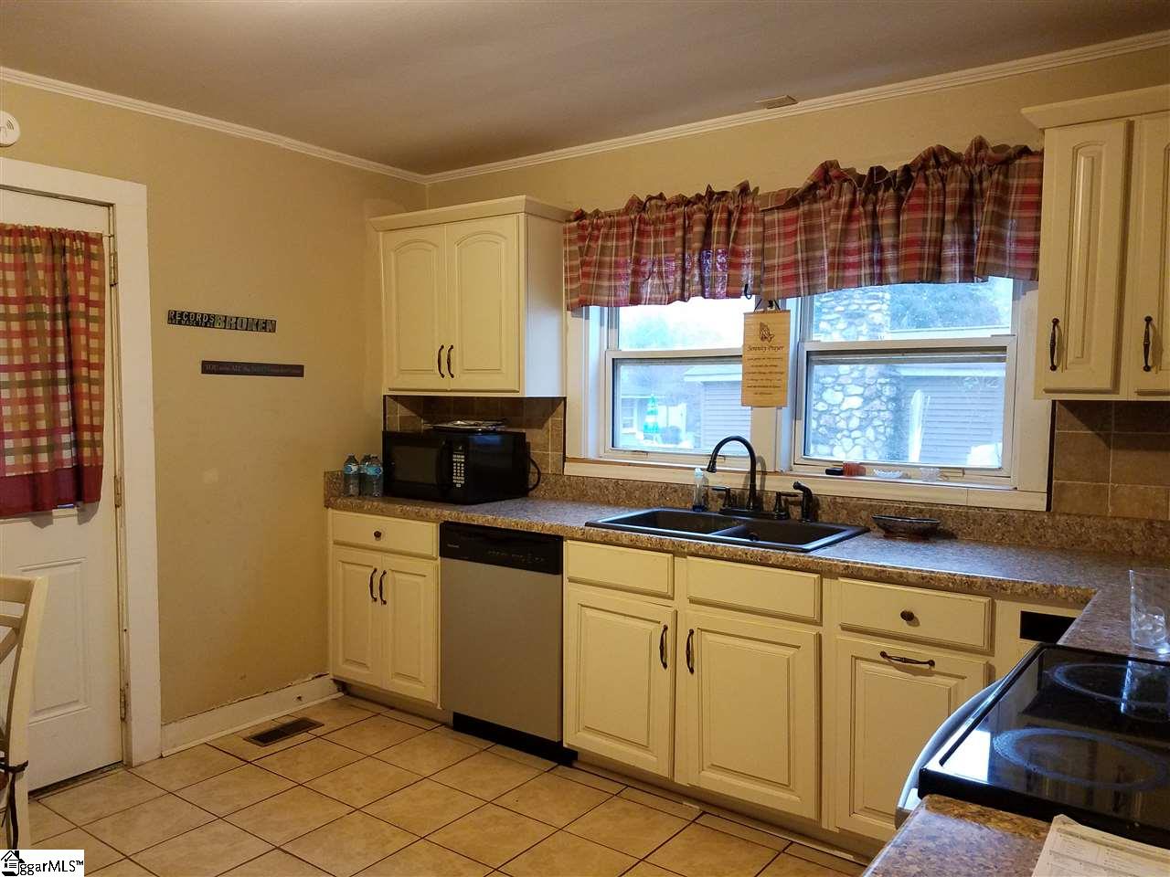 3307 New Pond Road Anderson, SC 29626 - Photo 4 of 11 Gallery Image 4