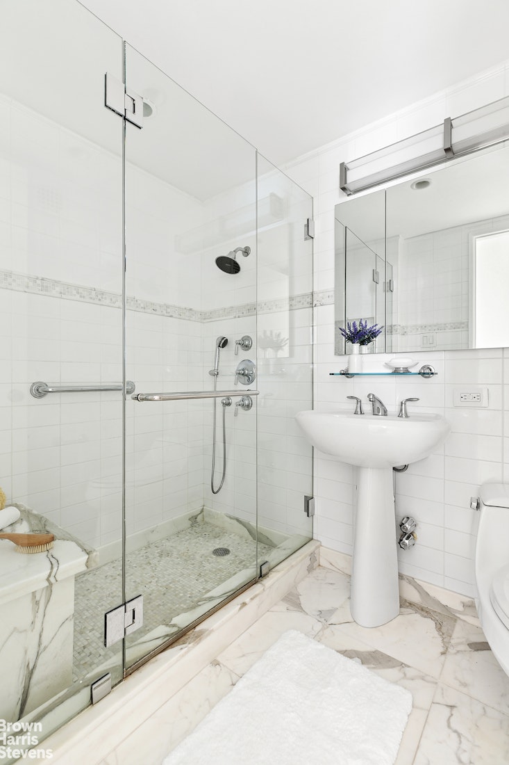 45 Sutton Place South, Unit 5C Manhattan, NY 10022 - Photo 10 of 21