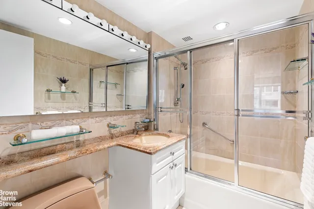 $1,050,000 | 45 Sutton Place South, Unit 5C | Sutton Place
