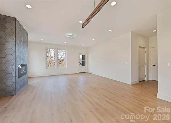 $684,990 | 40 Firefly Ridge Trail, Alexander, NC 28701