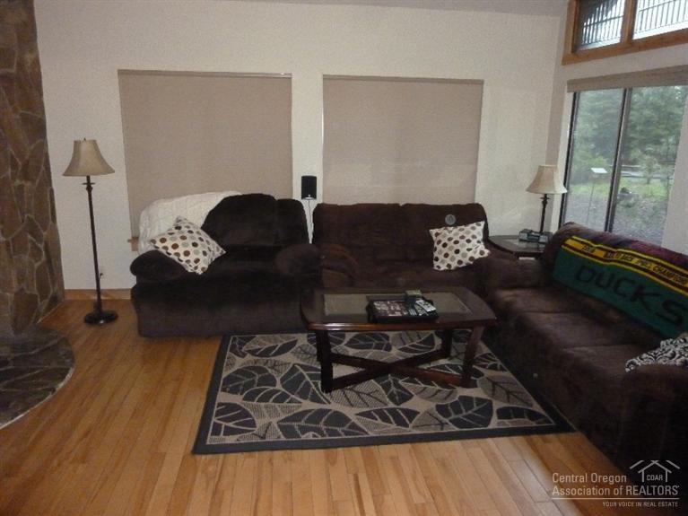 60589 Springtree Court Bend, OR 97702 - Photo 6 of 23 Additional Photo