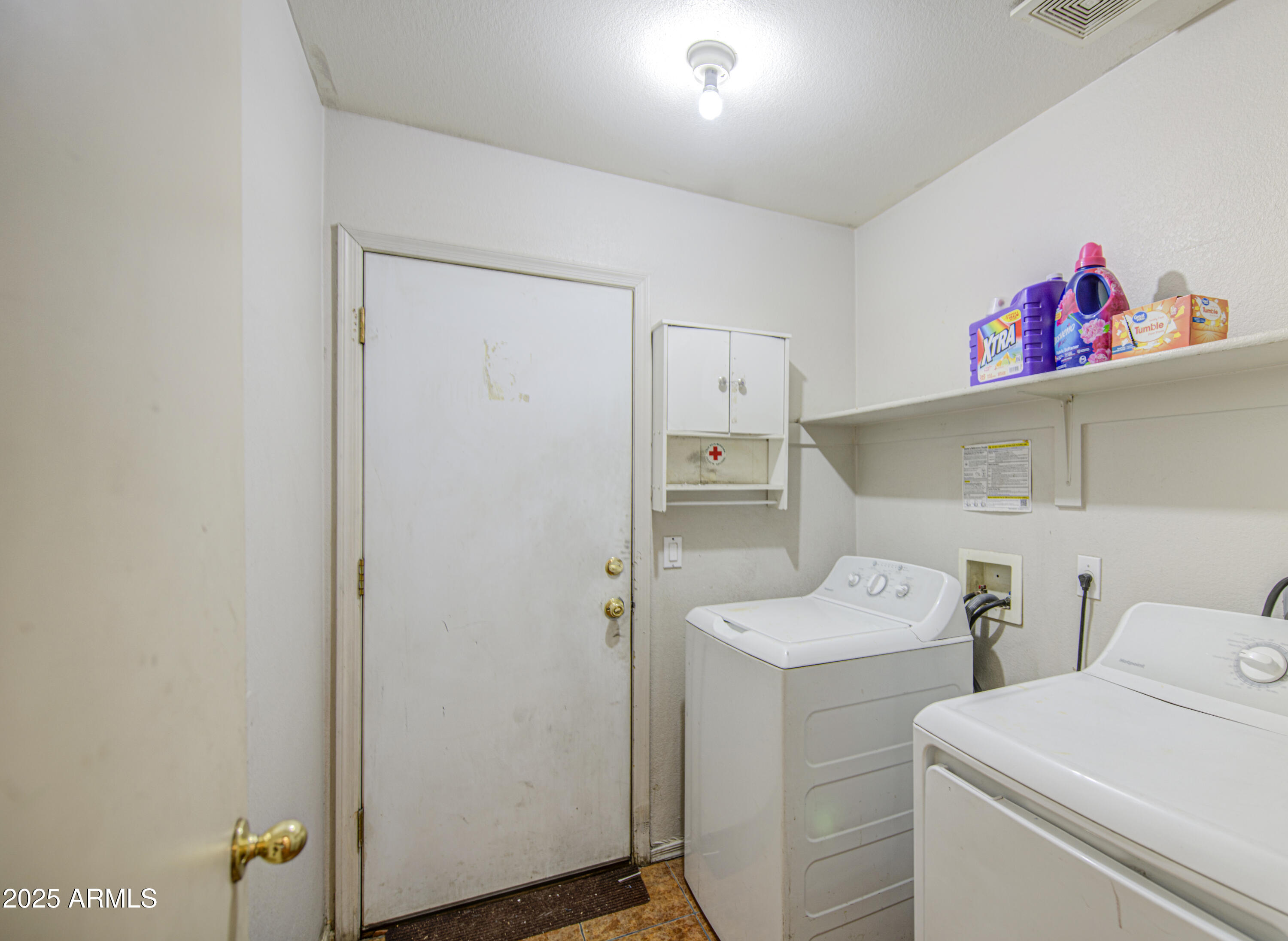 8530 West Berkeley Road Phoenix, AZ 85037 - Photo 40 of 48 a utility room with dryer and washer