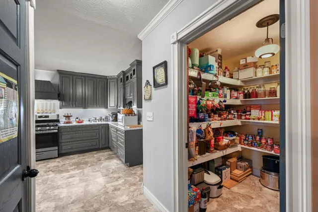 $1,390,000 | 15110 Veterans Lane, Dillsboro, IN 47018