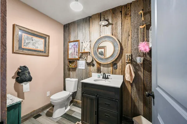 $1,390,000 | 15110 Veterans Lane, Dillsboro, IN 47018