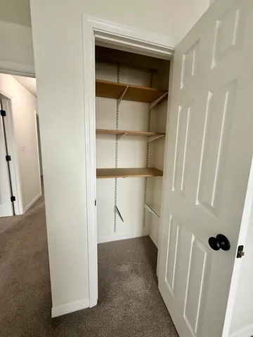 $1,950 | 1864 Whispering Oaks Lane, Fort Walton Beach, FL 32547