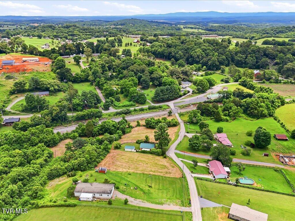 818 Guy Collins Road Morristown, TN 37813 - Photo 25 of 28 818 Guy Collins Rd - 25