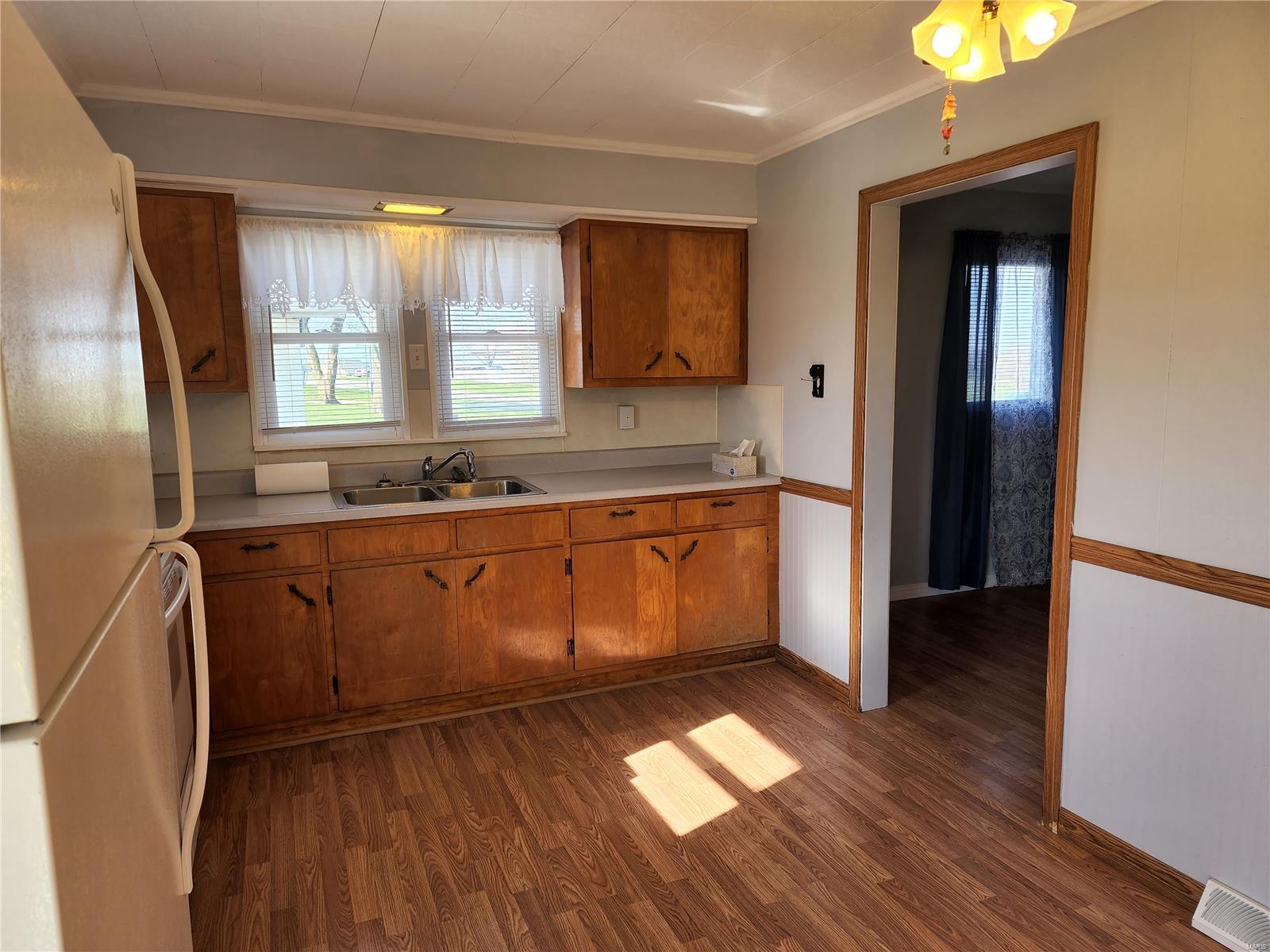 4559 Chester Road Chester, IL 62233 - Photo 13 of 36 Gallery Image 13