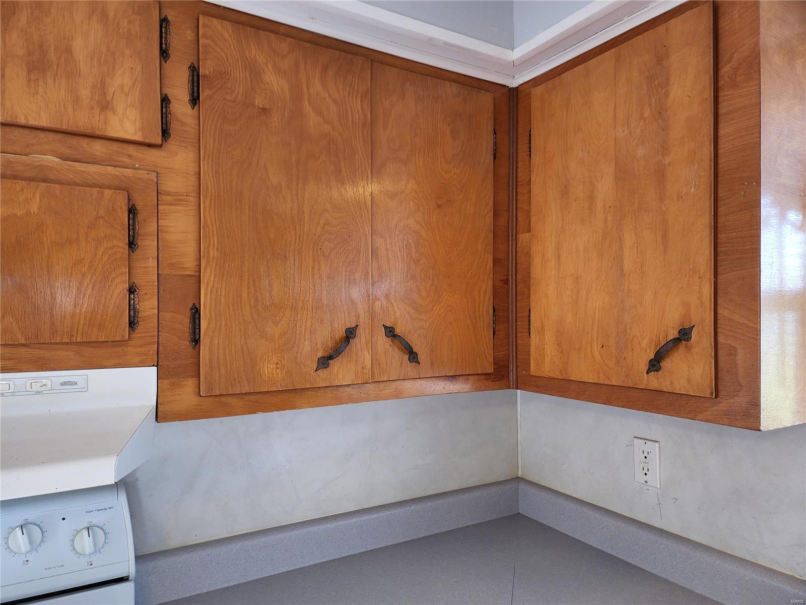 4559 Chester Road Chester, IL 62233 - Photo 17 of 36 Gallery Image 17