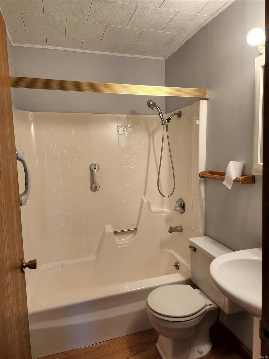 4559 Chester Road Chester, IL 62233 - Photo 23 of 36 Gallery Image 23