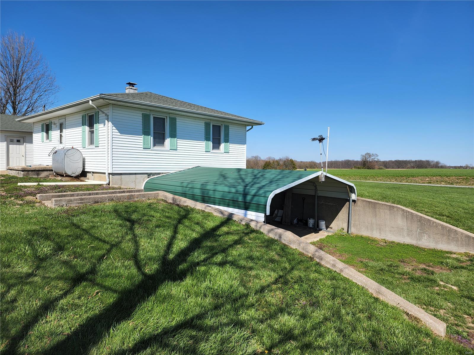 4559 Chester Road Chester, IL 62233 - Photo 9 of 36 Gallery Image 9
