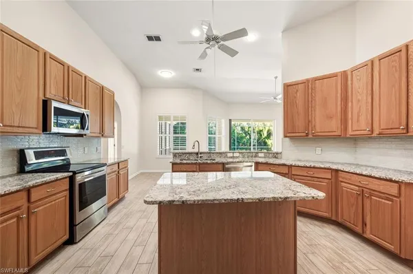 $3,950 | 366 Burnt Pine Drive, Naples, FL 34119