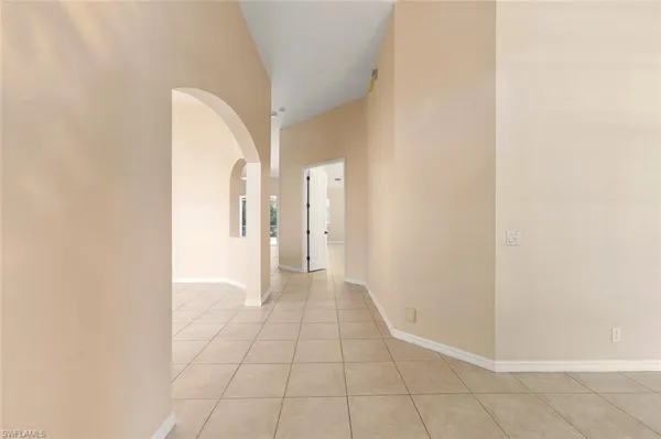 $3,950 | 366 Burnt Pine Drive, Naples, FL 34119
