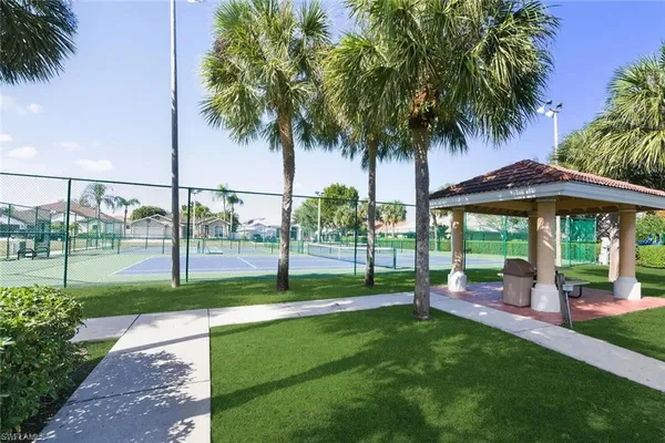 $3,950 | 366 Burnt Pine Drive, Naples, FL 34119