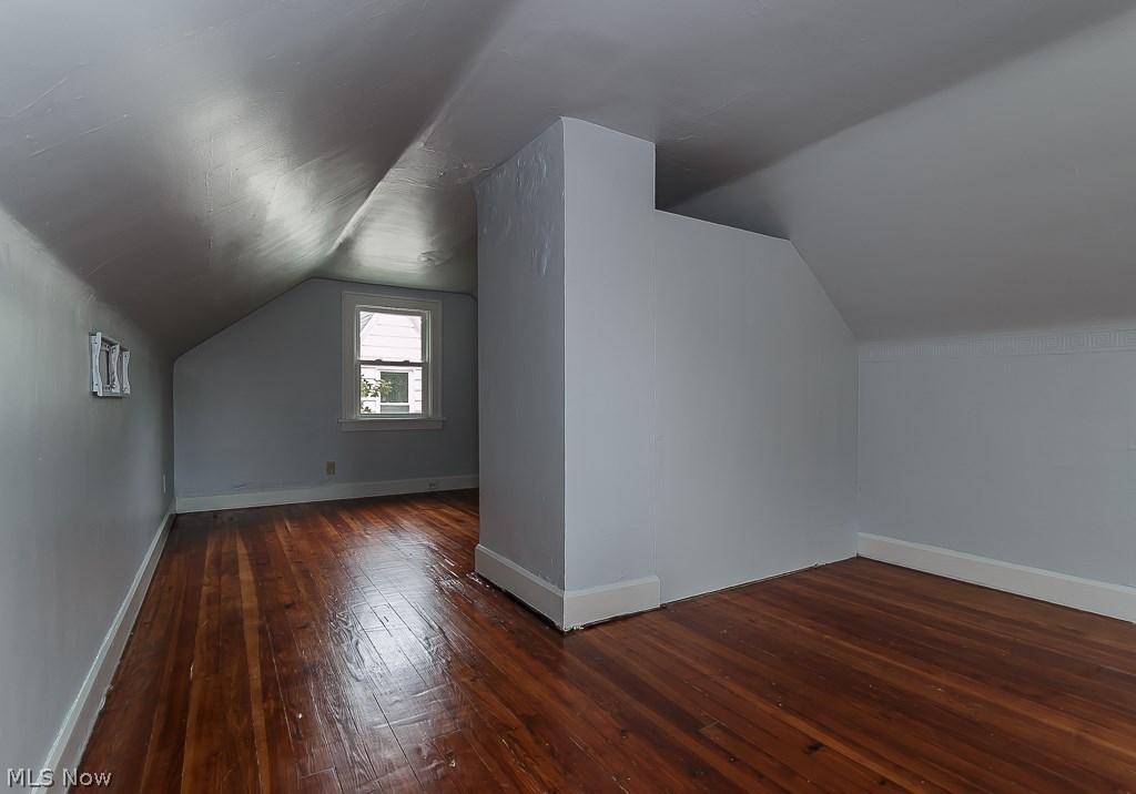 998 Roanoke Road Cleveland Heights, OH 44121 - Photo 23 of 30 Gallery Image 23