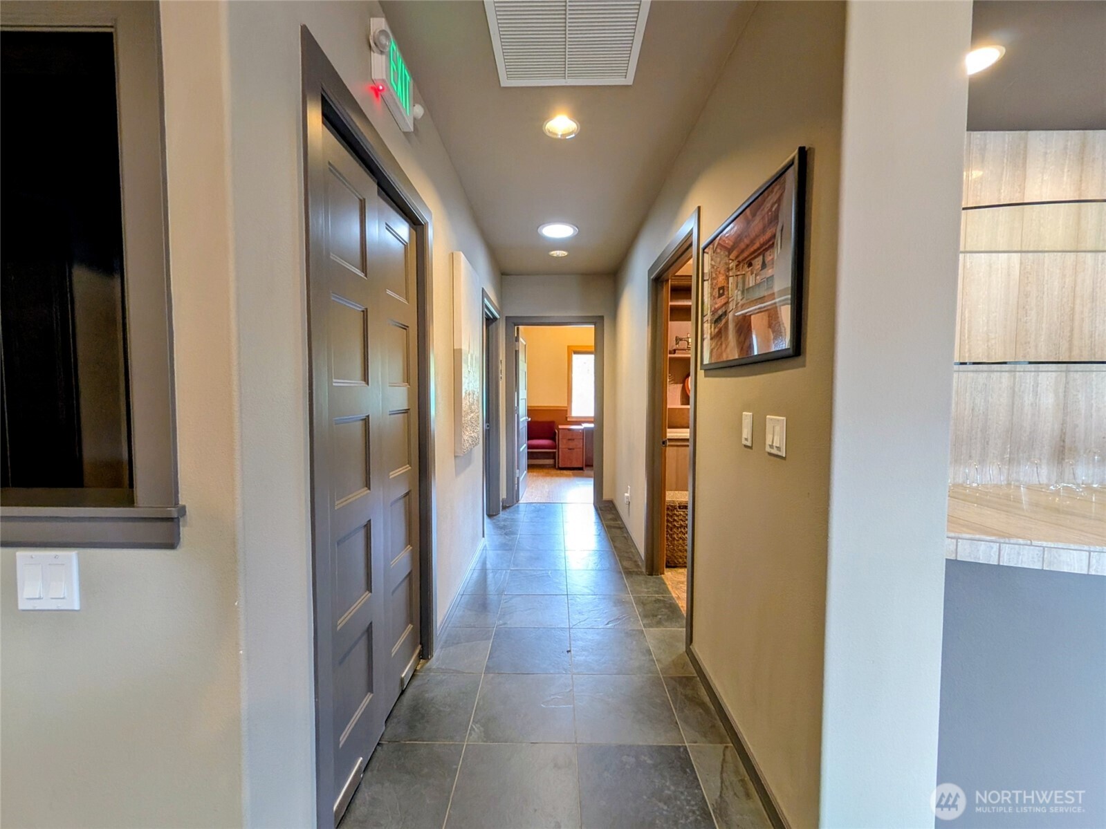 259003 Highway 101, Unit B Sequim, WA 98382 - Photo 8 of 21 a view of gallery