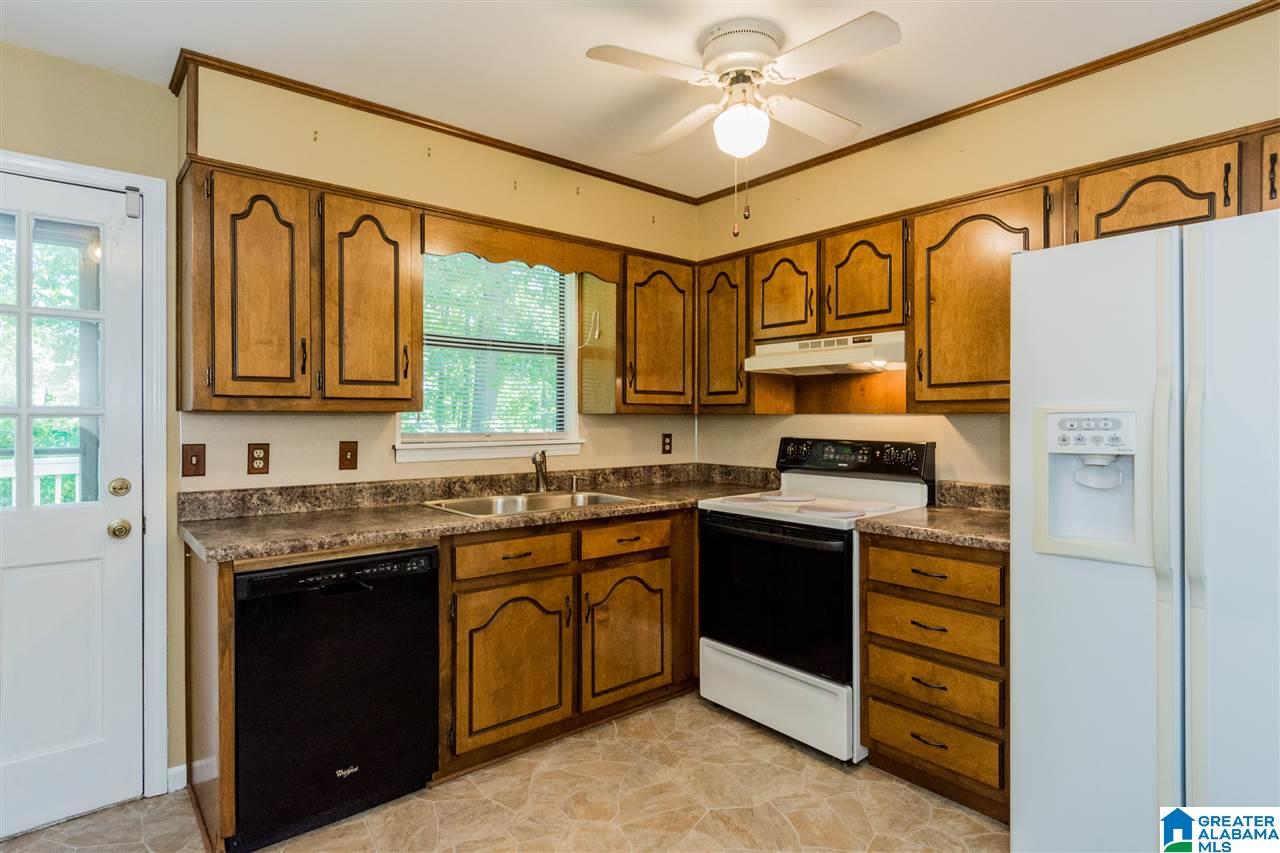 116 Forest Ridge Road Alabaster, AL 35114 - Photo 9 of 33