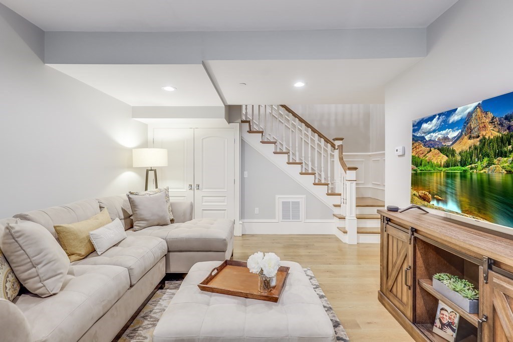 711 East 2nd Street, Unit 2 Boston, MA 02127 - Photo 18 of 35