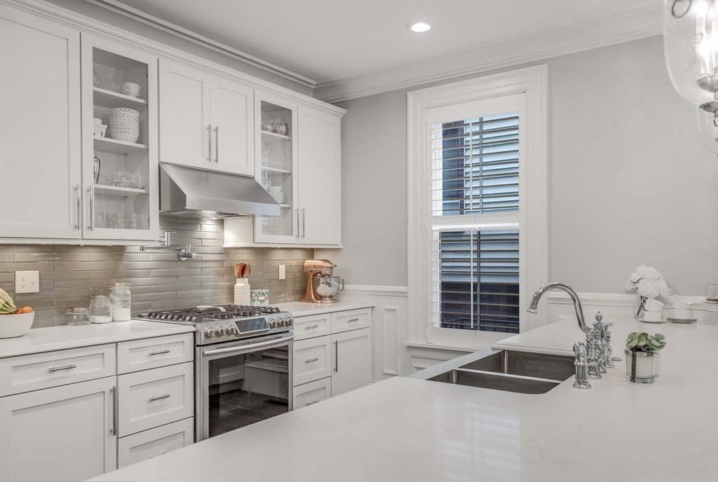 711 East 2nd Street, Unit 2 Boston, MA 02127 - Photo 10 of 35