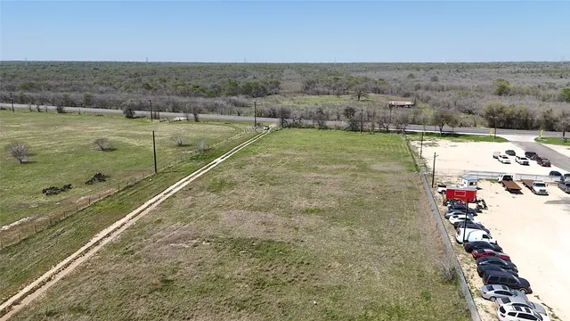 a view of a tennis court