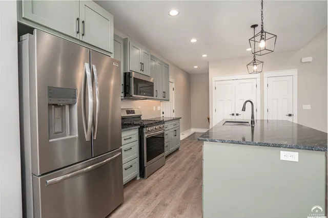 $365,000 | 915 Eagle Ridge Drive, Baldwin City, KS 66006