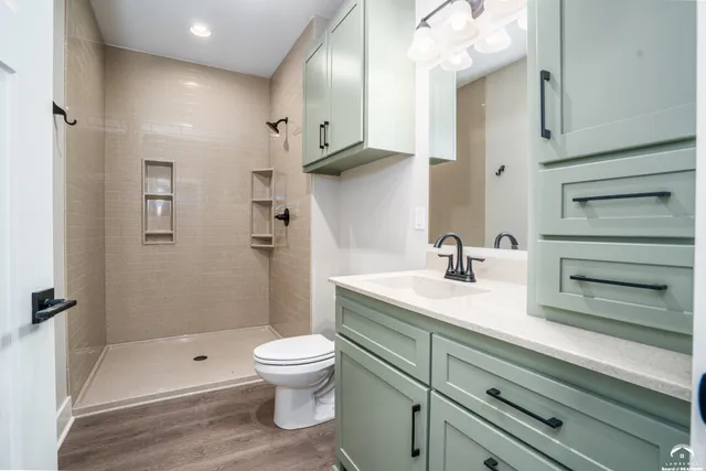 $365,000 | 915 Eagle Ridge Drive, Baldwin City, KS 66006