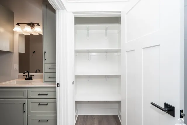 $365,000 | 915 Eagle Ridge Drive, Baldwin City, KS 66006