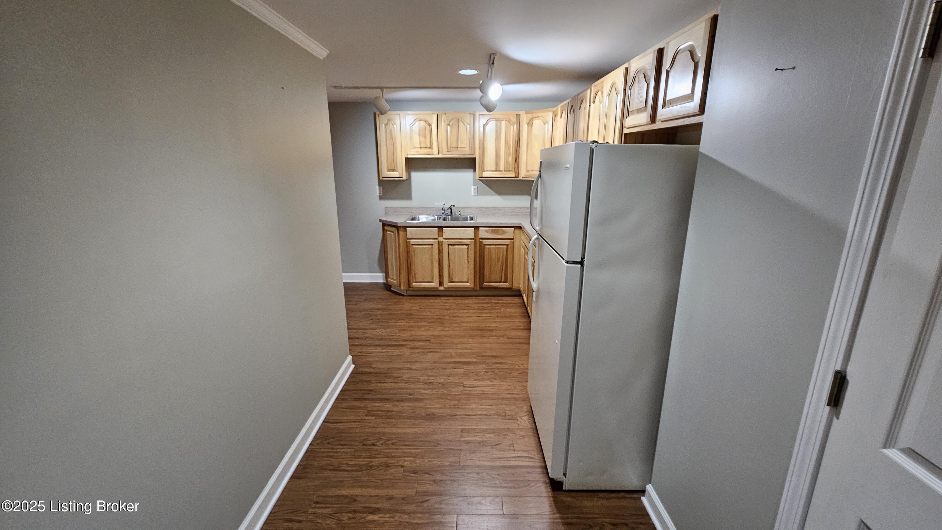 8113 Rome Beauty Way Louisville, KY 40228 - Photo 67 of 103 Basement Kitchenette