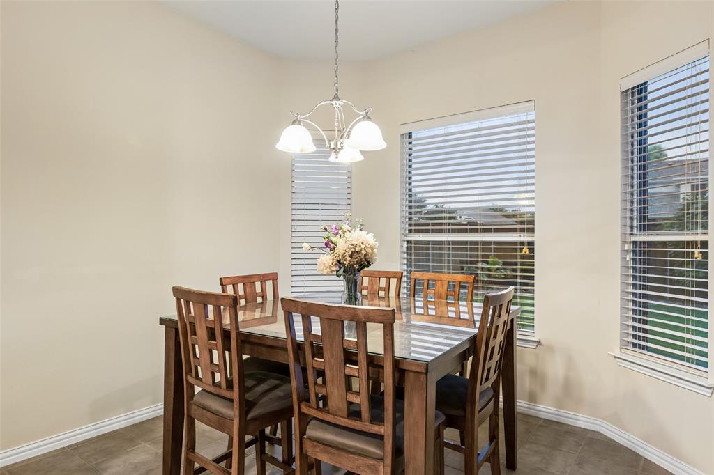 295 Stone Ridge Drive Sunnyvale, TX 75182 - Photo 14 of 38 Eat in kitchen area