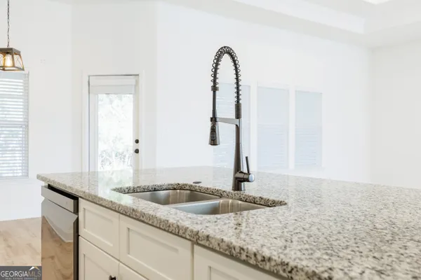 $344,900 | 3033 Reynolda Drive, Hahira, GA 31632