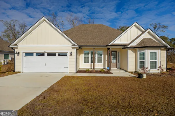 $344,900 | 3033 Reynolda Drive, Hahira, GA 31632