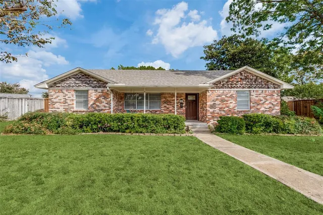 $2,650 | 10529 Yorkford Drive, Dallas, TX 75238