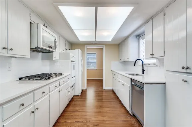 $2,650 | 10529 Yorkford Drive, Dallas, TX 75238