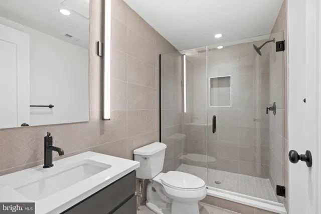 $825,000 | 650 Fairmount Avenue, Unit I3, Philadelphia, PA 19123