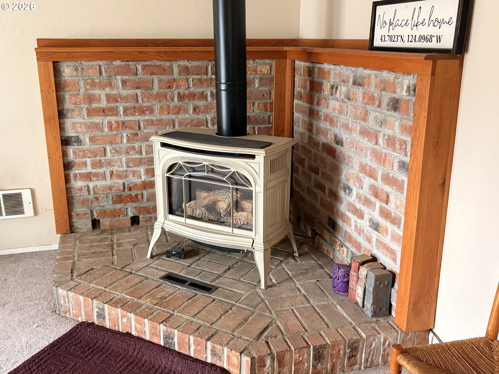 747 Evergreen Loop Reedsport, OR 97467 - Photo 11 of 21 Fireplace Propane