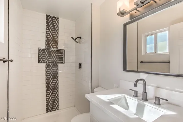 $1,750 | 1940 Leona Street, Las Vegas, NV 89106