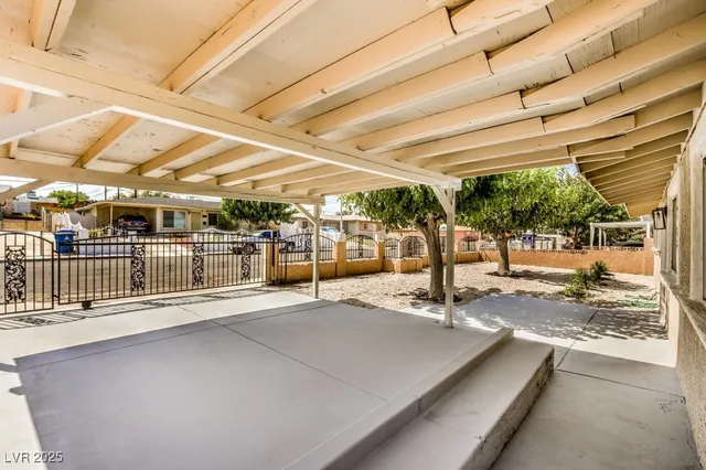 $1,750 | 1940 Leona Street, Las Vegas, NV 89106