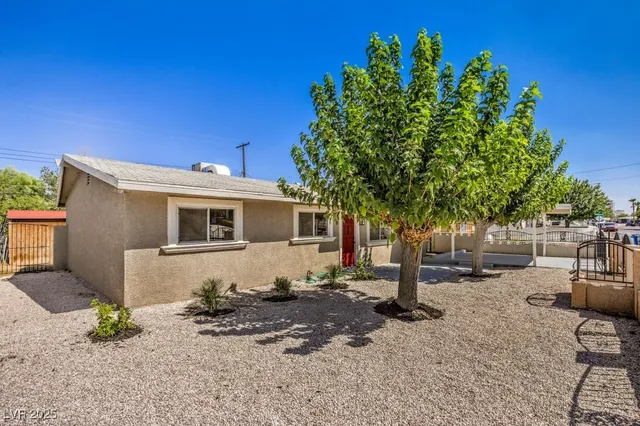$1,750 | 1940 Leona Street, Las Vegas, NV 89106