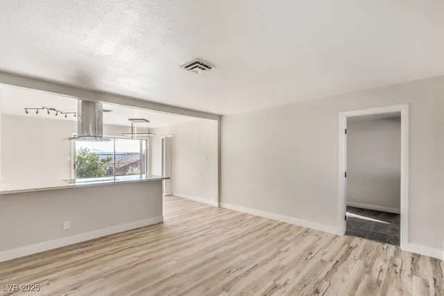 $1,750 | 1940 Leona Street, Las Vegas, NV 89106