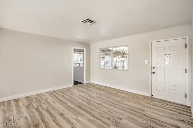 $1,750 | 1940 Leona Street, Las Vegas, NV 89106