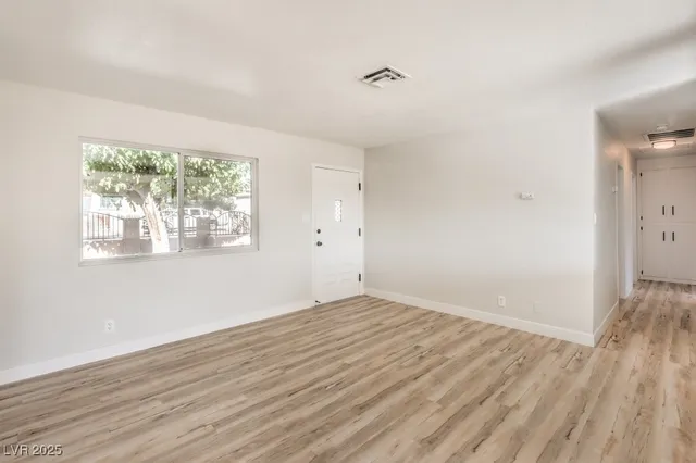 $1,750 | 1940 Leona Street, Las Vegas, NV 89106