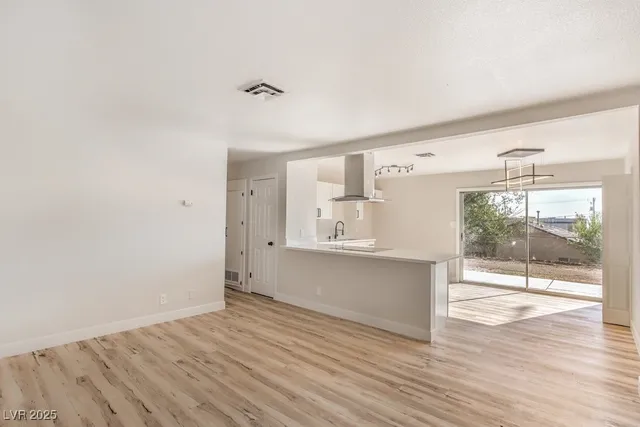 $1,750 | 1940 Leona Street, Las Vegas, NV 89106