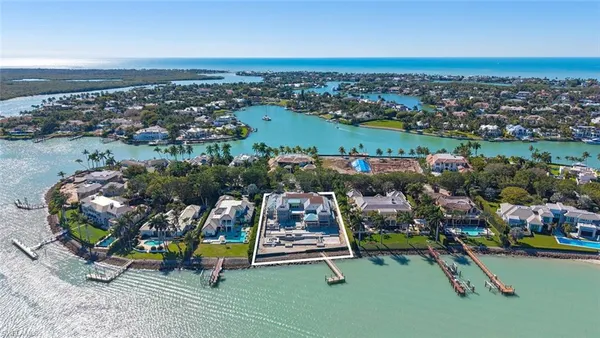 an aerial view of tennis court