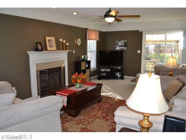 4221 Beacon Ridge Drive High Point, NC 27265 - Photo 3 of 16 Living Room.
