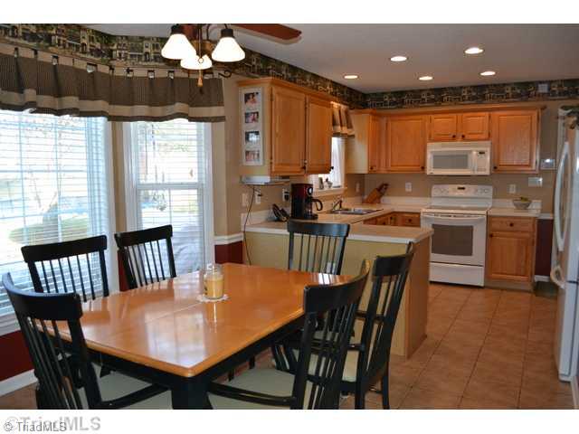4221 Beacon Ridge Drive High Point, NC 27265 - Photo 4 of 16 Kitchen.
