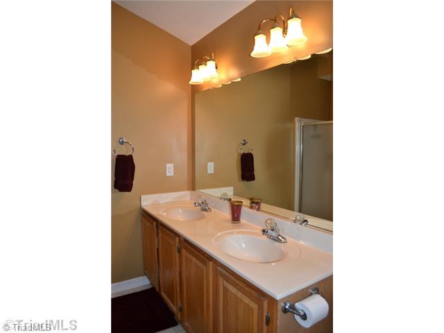 4221 Beacon Ridge Drive High Point, NC 27265 - Photo 8 of 16 Master Bath/Spa.