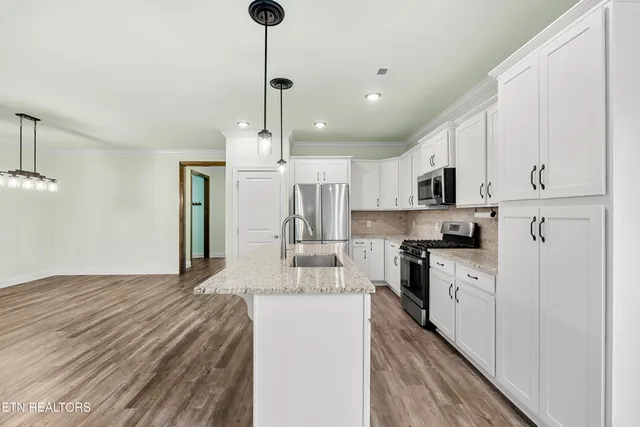 $439,900 | 821 Berry Basket Drive, Knoxville, TN 37924