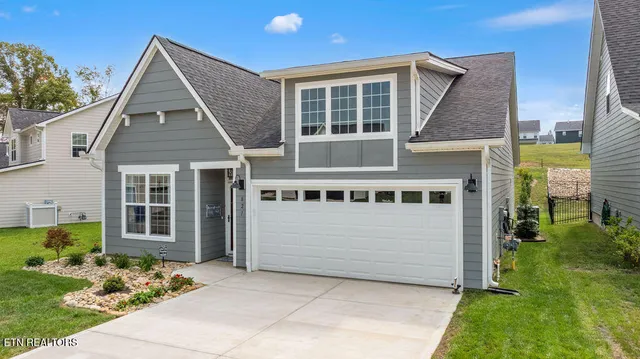 $439,900 | 821 Berry Basket Drive, Knoxville, TN 37924