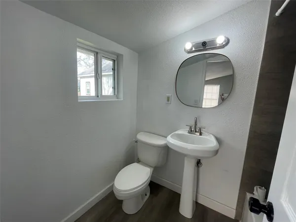 $1,795 | 2508 South Texas Avenue, Pearland, TX 77581