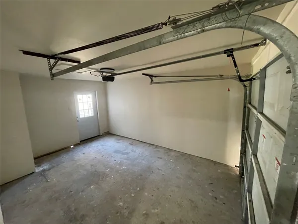 $1,795 | 2508 South Texas Avenue, Pearland, TX 77581